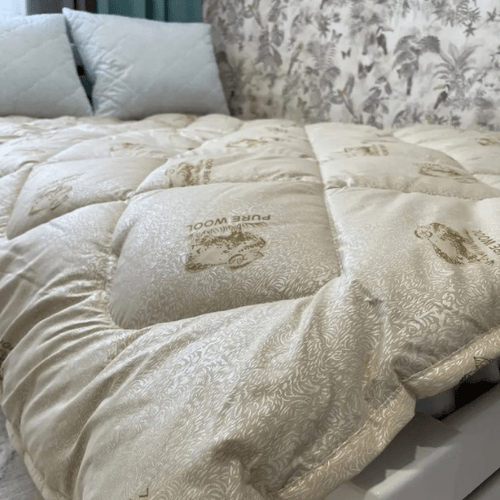 ковдра з овечої вовни