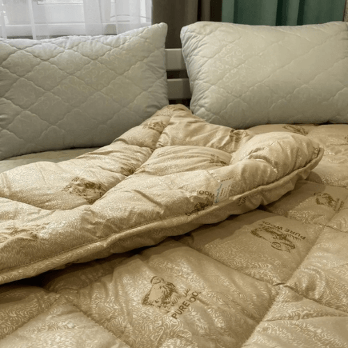 ковдра з овечої вовни